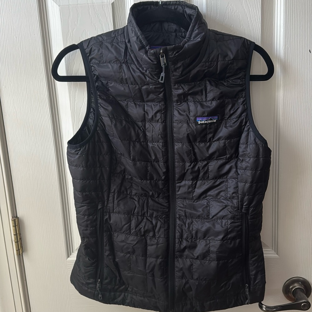 NWT nano puff vest